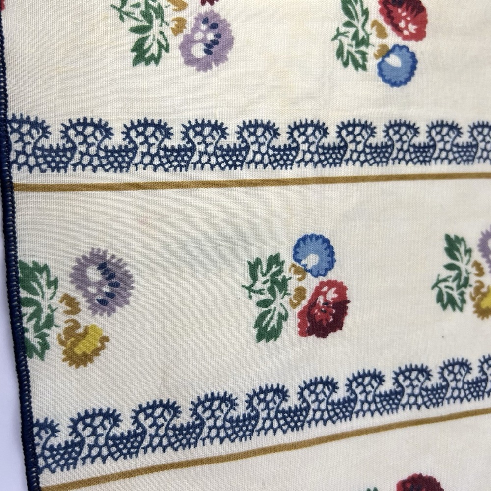 VINTAGE Lot (3) Floral Table Napkins Cream w/Blue‎ Trim All-Occasion Tableware